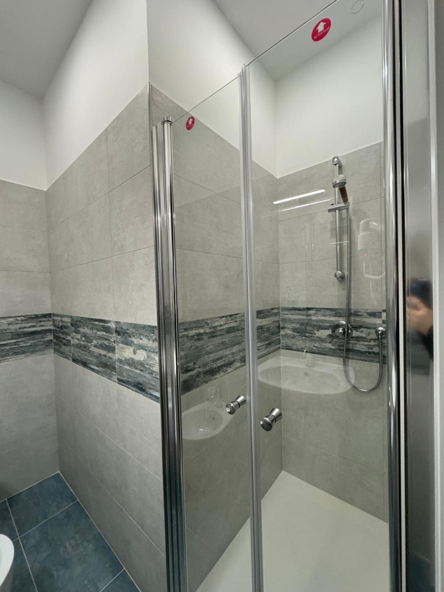 Costantino Rooms โรม ภายนอก รูปภาพ